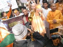 Hare Krishnas rallying at Russian Consulate in Kolkata.