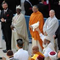 Rajmohan Gandhi at Pope's Assissi prayer meeting.
