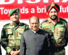 Gen. V.K. Singh (L), Defence Minister Antony & Lt-Gen. Bikram Singh (R)