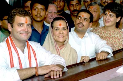 Rahul, Sonia, Robert & Priyanka.