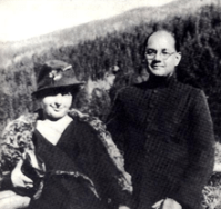 Subhas Chandra Bose with his Austrian wife Emilie Schenkl Subhas Chandra Bose with his wife Emilie Schenkl