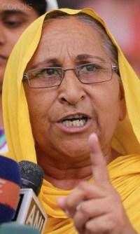 Sarabjit Singh's sister Dalbir Kaur