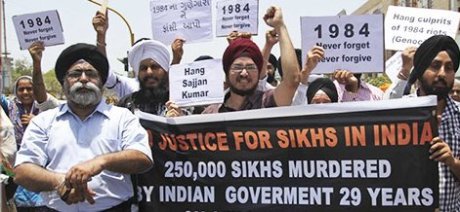 US Sikhs protesting Sonia-G's visit to  the US