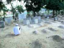 Qabrastan-e-Qasimi: Graveyard at Darul Uloom where Muhammad Qasim Nanotvi is buried.