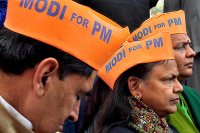 BJP copies AAP's caps!