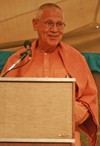 Swami Atmajnanananda