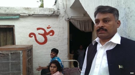 Ashok Chand and his children in Rawalpindi