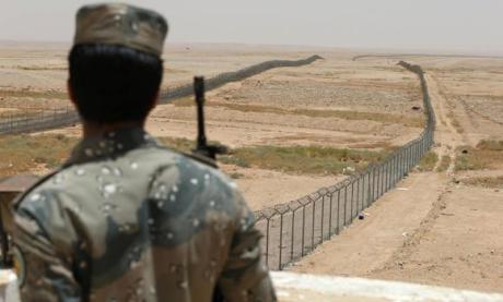 Saudi Arabia-Iraq Border Fence Saudi Arabia-Iraq Border Fence