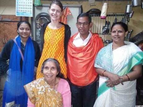 Jasodaben with Christian missionaries
