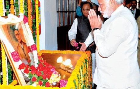 PM Narendra Modi paying tribute to Veer Savarkar on his birth anniversary 28 May 2015. Narendra Modi