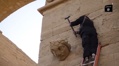 ISIS vandalising Hatra, Iraq