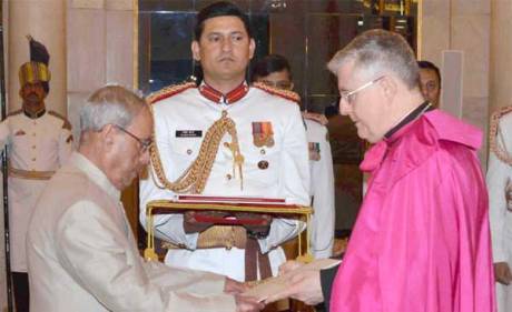 Indian President Pranab Mukherjee receives Vatican Ambassador Giambattista Diquattro