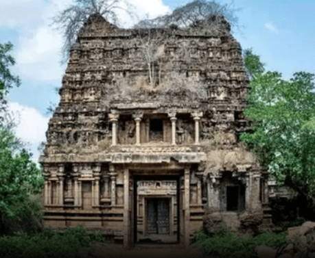 Chola-era Abatsahayesvar Temple in Thukkachi near Kumbakonam.