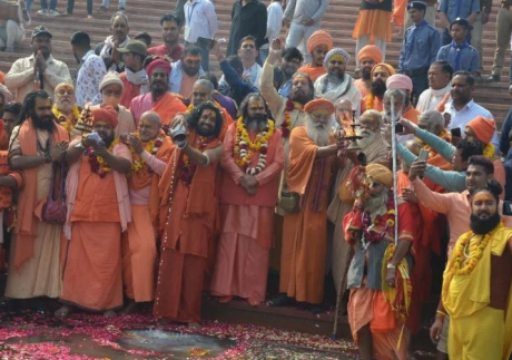 Sadhus performing Yamuna arati in Vrindavan