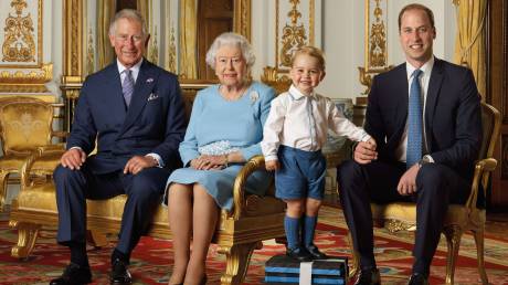 Charles, Elizabeth, William & George Windsor