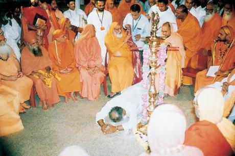 Hindu Dharma Acharyas at a