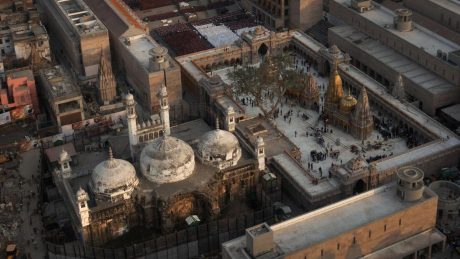 Kashi Vishwanath Temple & Gyanvapi Mosque