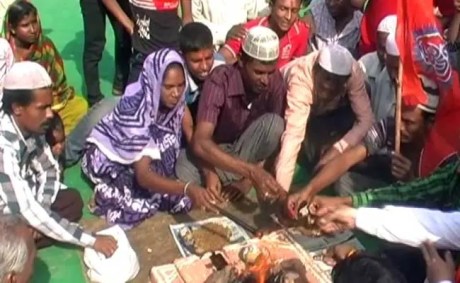 Ghar wapsi of Muslims in Agra.