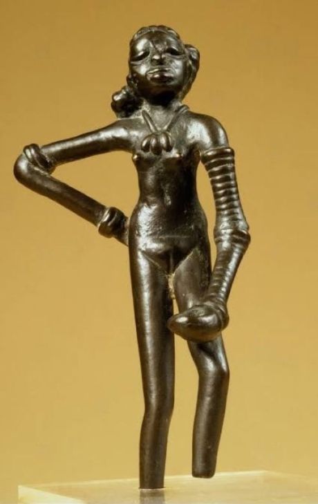  The Dancing Girl of Mohenjo-daro